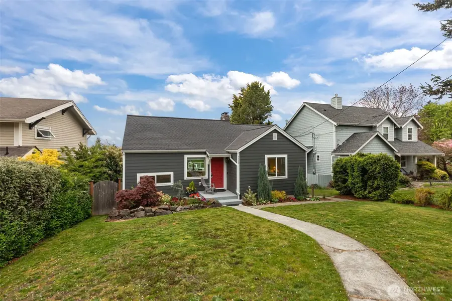 8450 E Side Drive Ne, Tacoma, WA 98422 - #3