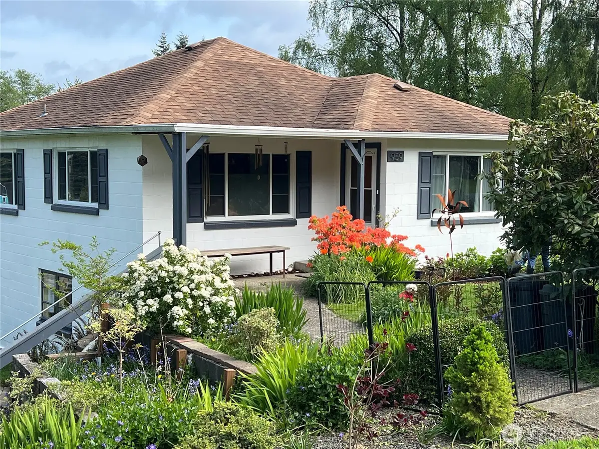 959 Barnhart Street, Raymond, WA 98577 - #1
