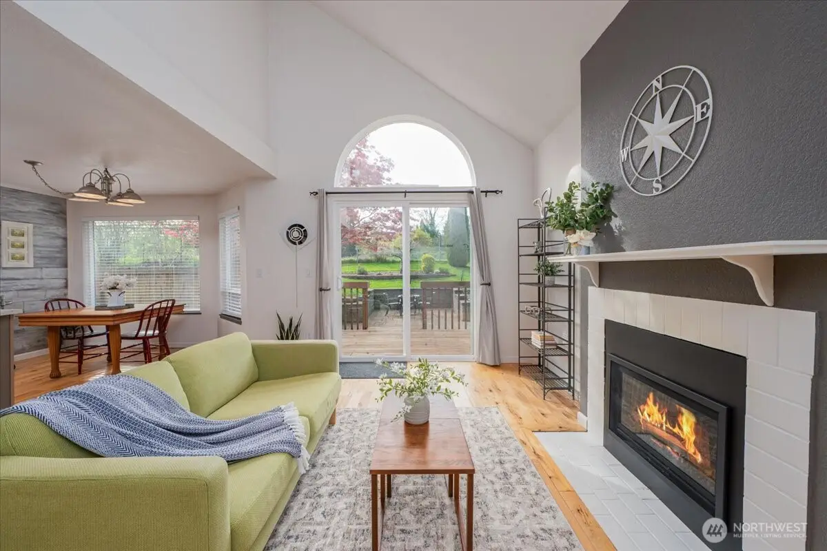 19906 28th Avenue W #B, Lynnwood, WA 98036 - #1