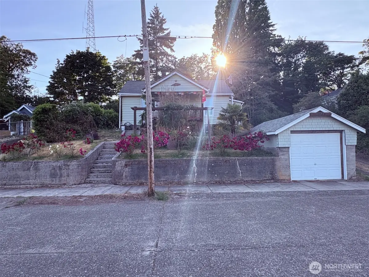 1723 Elizabeth Avenue, Bremerton, WA 98337 - #1