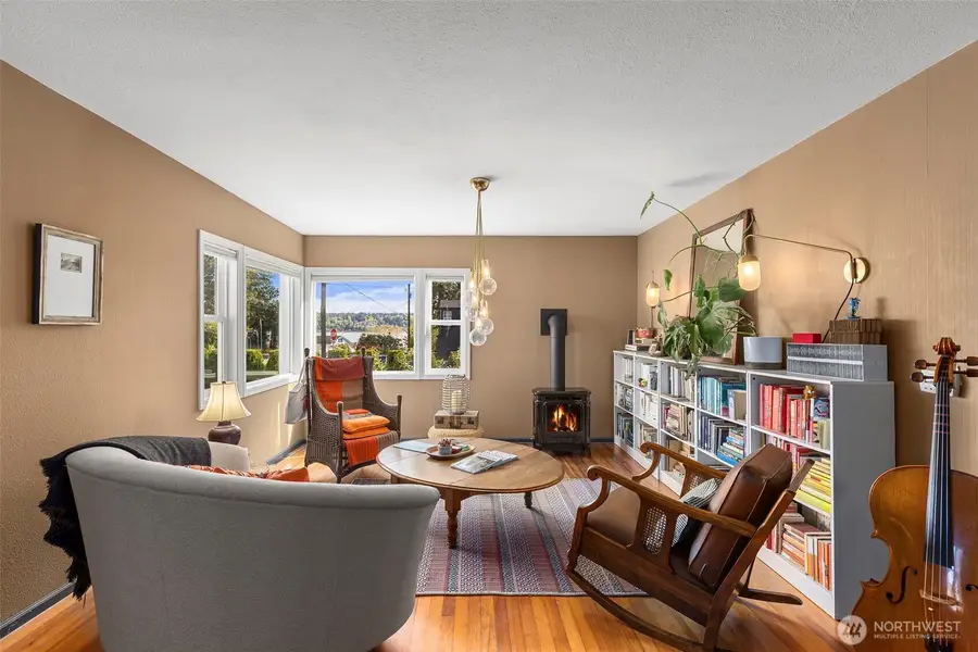 2718 E 11th Street, Bremerton, WA 98310 - #3