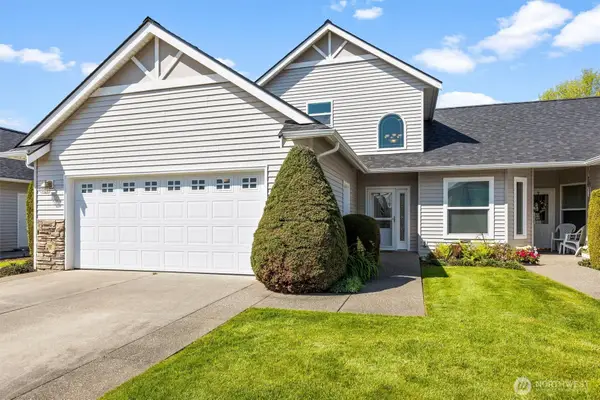 1149 Aaron Drive #B, Lynden, WA 98264