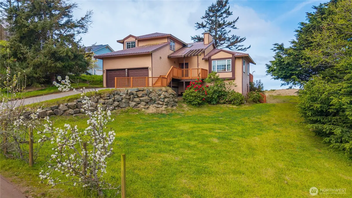 2345 W Beach Road, Oak Harbor, WA 98277 - #1