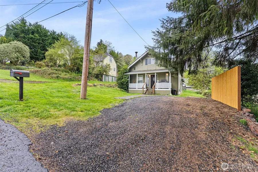 516 Ballentine Street, Raymond, WA 98577 - #3