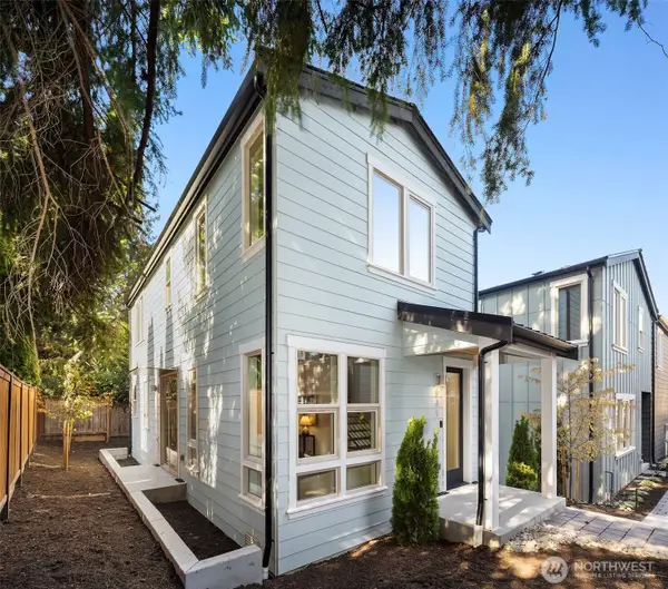 641 18th Avenue W, Kirkland, WA 98033