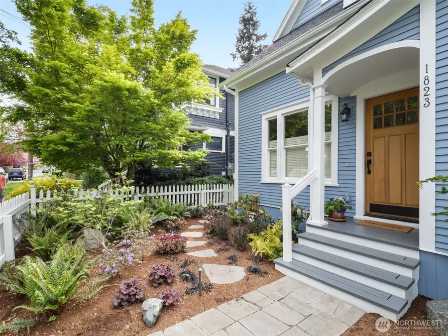 1823 Warren Avenue N, Seattle, WA 98109 - #3