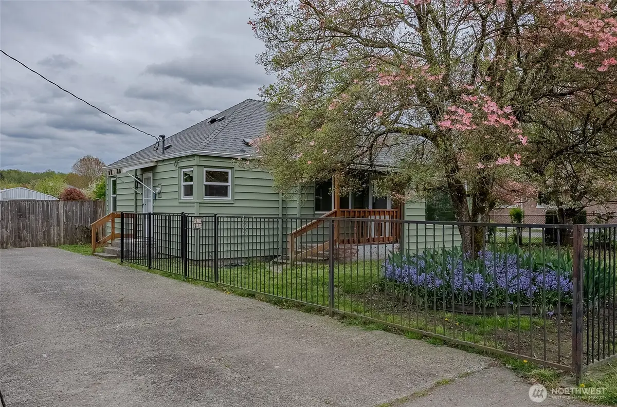 150 R Street Se, Auburn, WA 98002 - #1