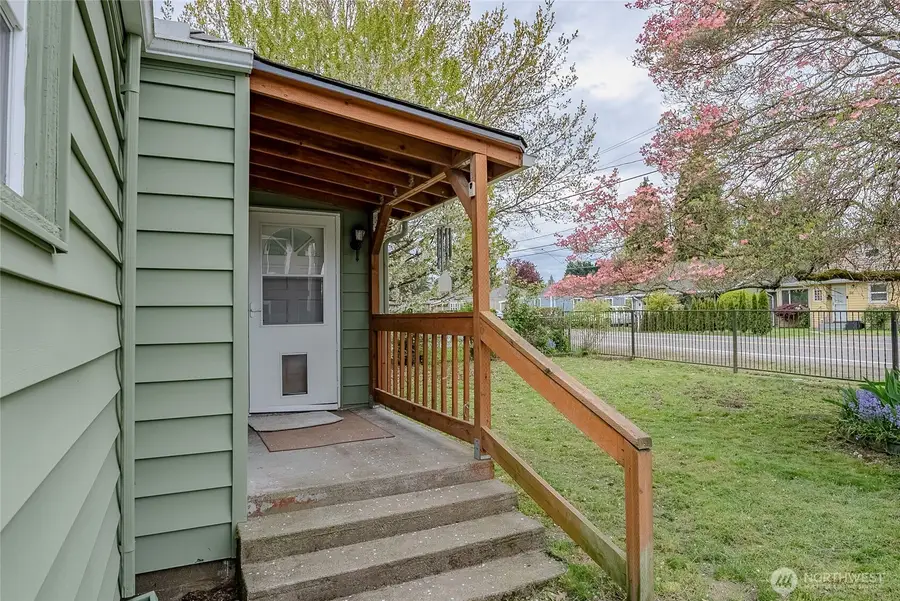 150 R Street Se, Auburn, WA 98002 - #3