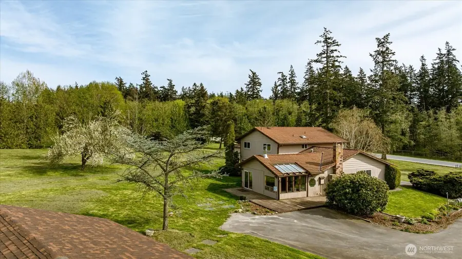 987 E Crescent Harbor Road, Oak Harbor, WA 98277 - #2