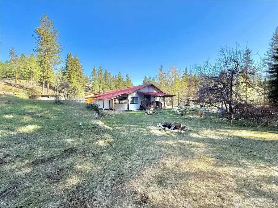 1092 Aeneas Valley Road, Tonasket, WA 98855 - #3