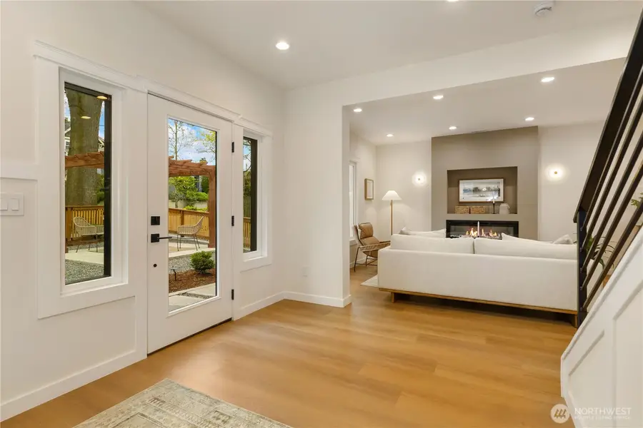 2609 10th Avenue W, Seattle, WA 98119 - #3