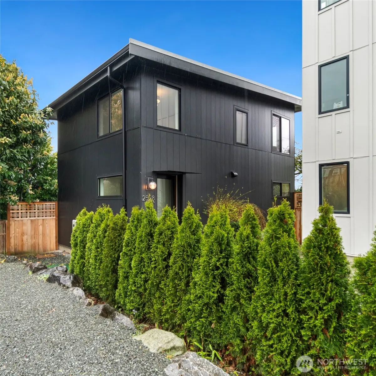 2528 27th Avenue W, Seattle, WA 98199 - #1