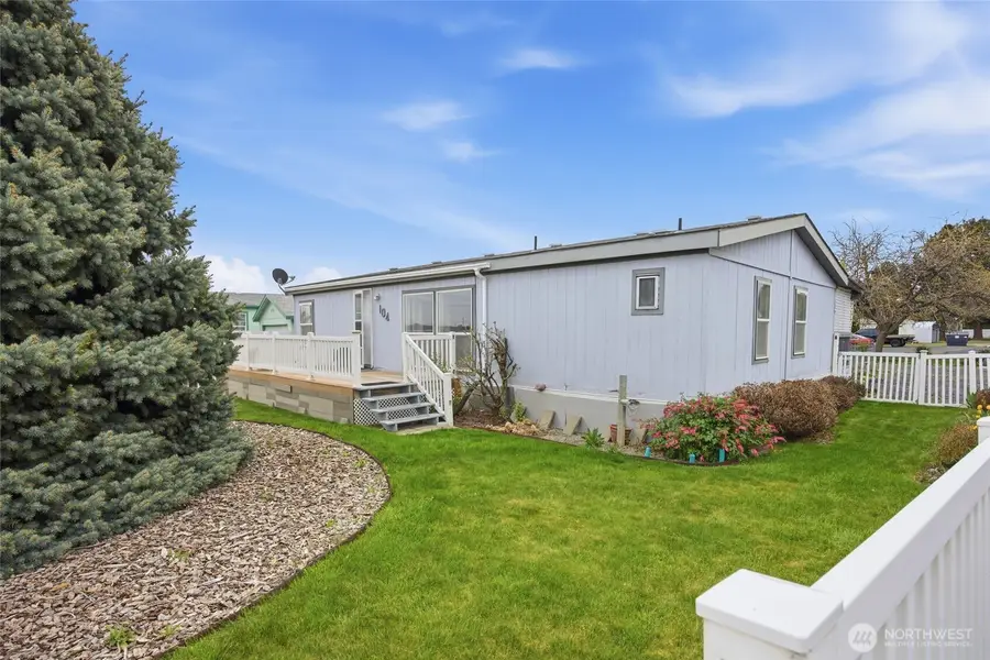 2285 Basin Street Sw #104, Ephrata, WA 98823 - #2