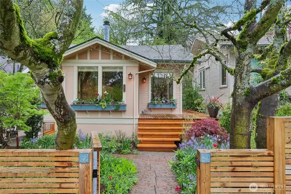 1514 NE 70th Street, Seattle, WA 98115