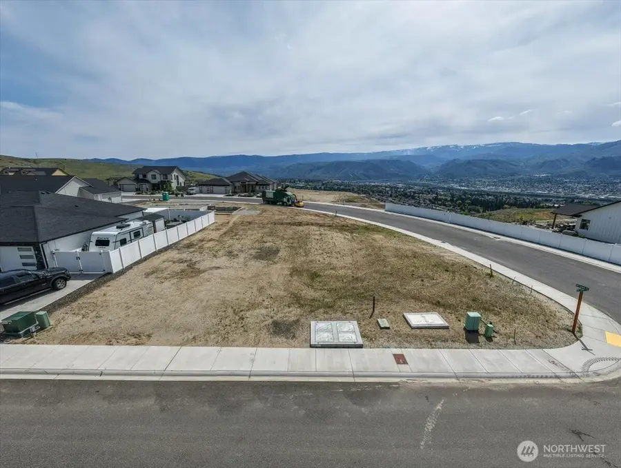 834 NE Tyler Place #46, East Wenatchee, WA 98802 - #2