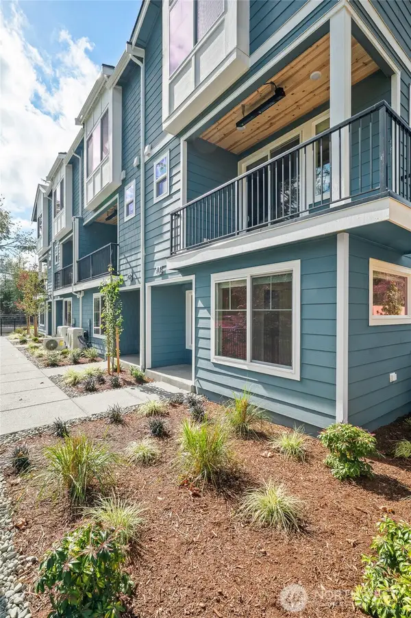 14424 Madison Way #D5, Lynnwood, WA 98087