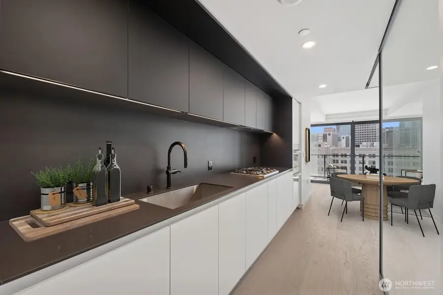 300 Virginia Street #1107, Seattle, WA 98121 - #2