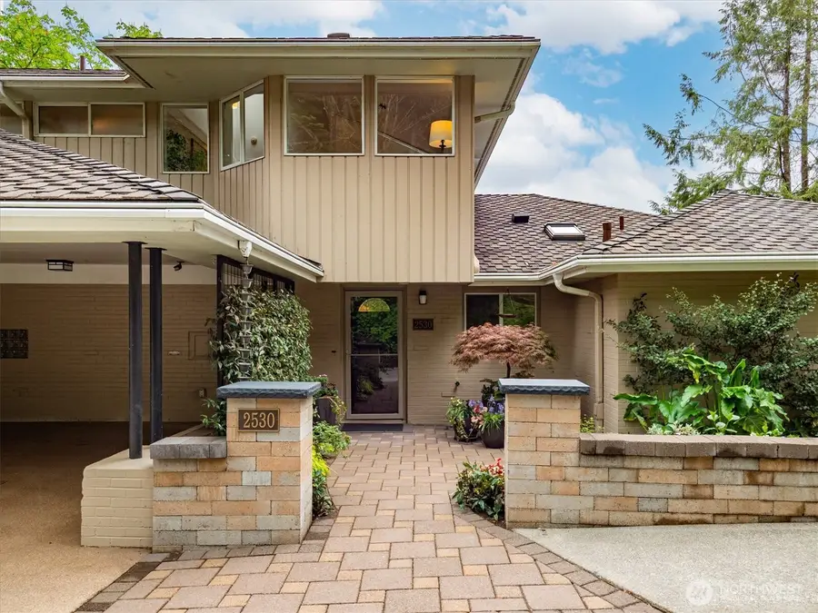 2530 Mount Claire Drive S, Seattle, WA 98144 - #2