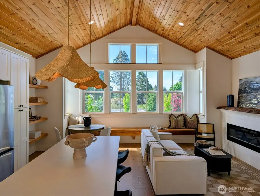 6006 49th Avenue Sw, Seattle, WA 98136 - #2