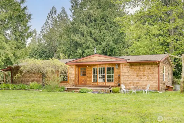 472 Iris Lane, Camano Island, WA 98282