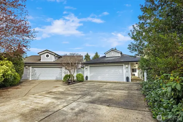 646 Island Cir Se, Ocean Shores, WA 98569