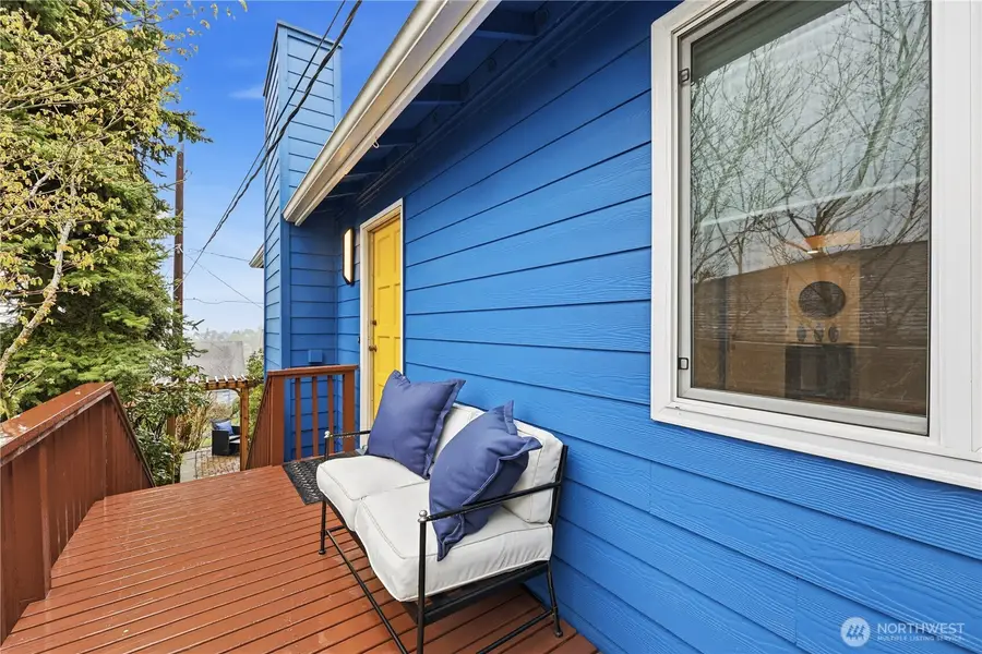 3821 34th Avenue Sw, Seattle, WA 98126 - #2