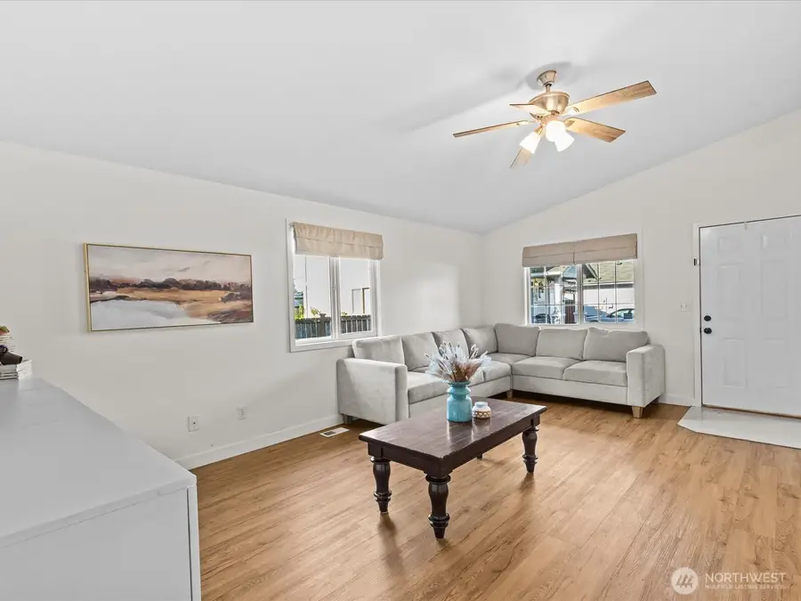 5618 103rd Street Ne, Marysville, WA 98270 - #3