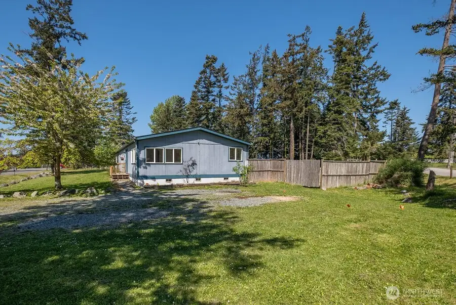 1090 Paul Avenue, Oak Harbor, WA 98277 - #3