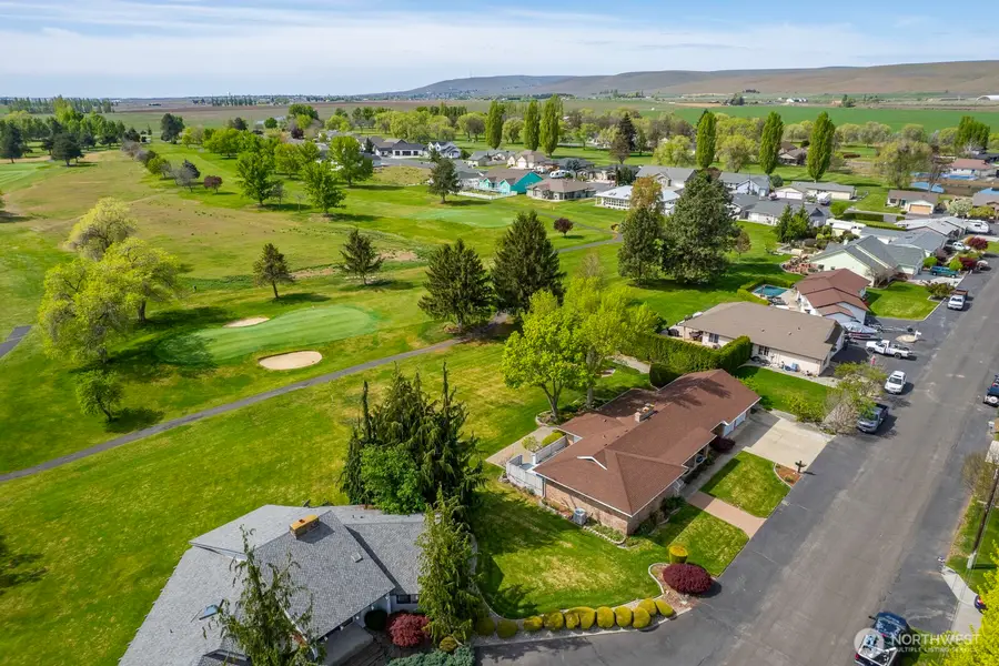 725 Canterbury Road Nw, Soap Lake, WA 98851 - #3