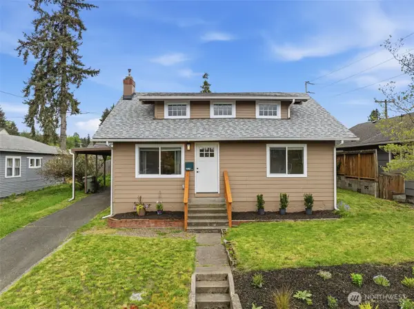 1002 N 6th Avenue, Kelso, WA 98626