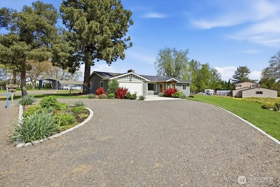 919 Stanley Drive, College Place, WA 99324 - #3