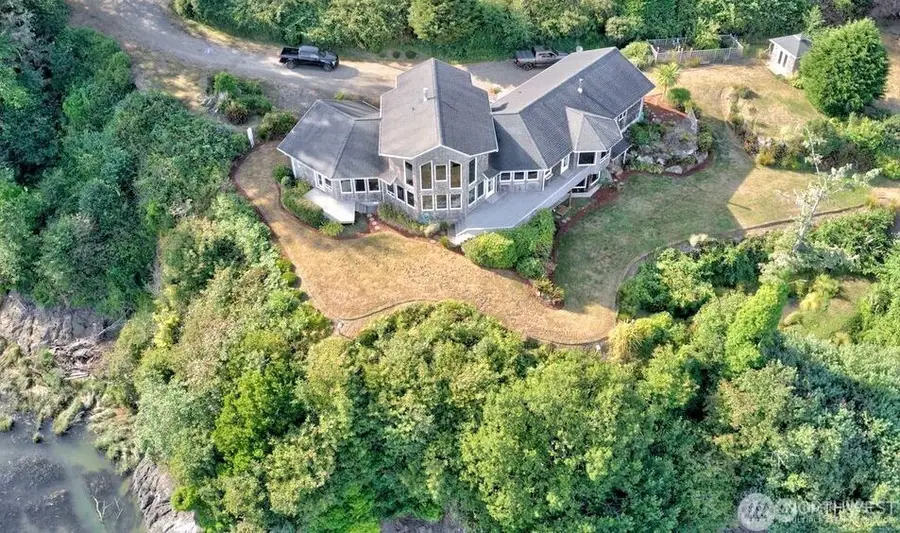 194 SW Robert Gray Drive, Ilwaco, WA 98624 - #3