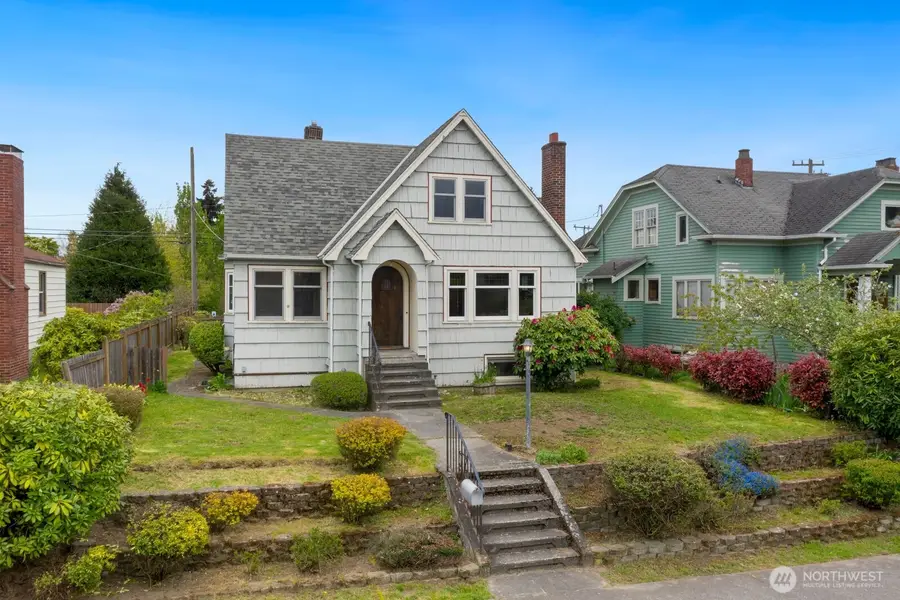 4052 44th Avenue Sw, Seattle, WA 98116 - #2