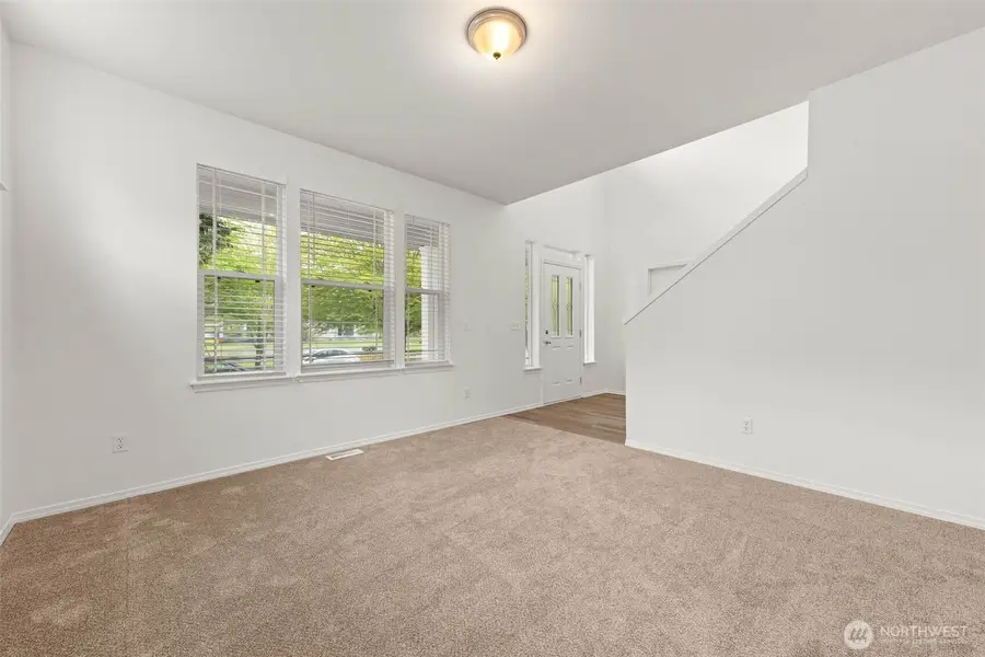 202 Hawk Avenue Sw, Orting, WA 98360 - #3