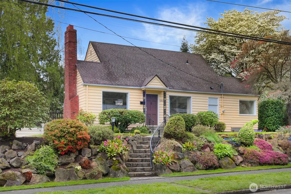 6203 39th Avenue Ne, Seattle, WA 98115 - #1