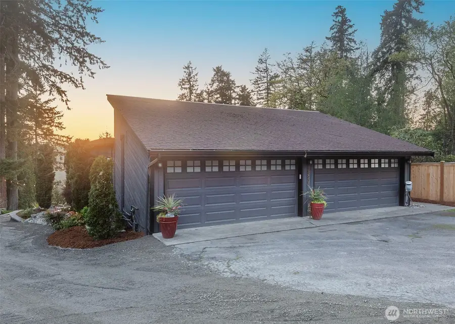 18631 E Spring Lake Drive Se, Renton, WA 98058 - #3