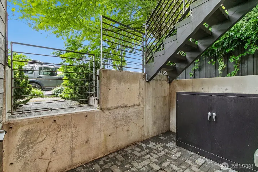 6515 Ellis Avenue S, Seattle, WA 98108 - #3