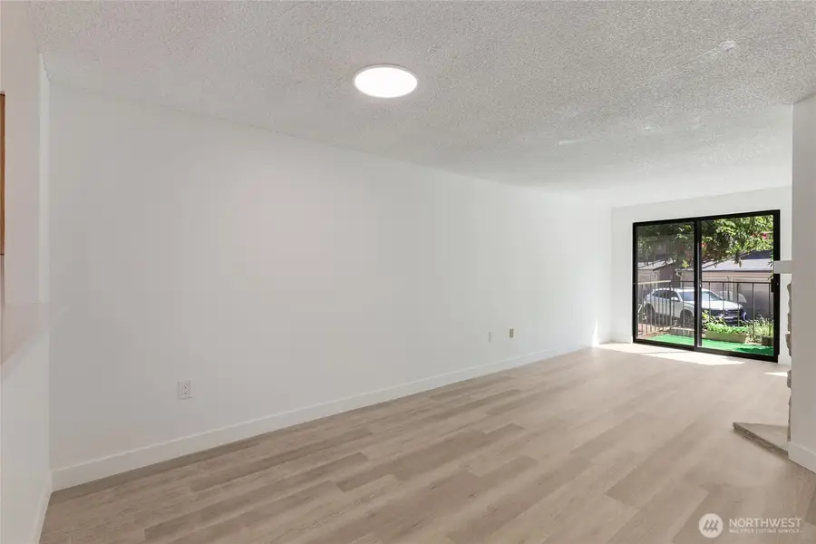 1555 Union Avenue Ne #33, Renton, WA 98059 - #3