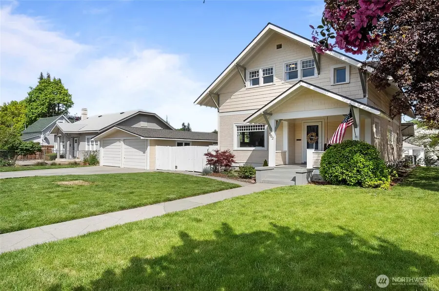 902 Washington Street, Wenatchee, WA 98801 - #2