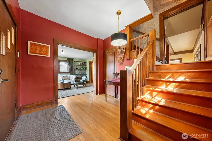 902 Washington Street, Wenatchee, WA 98801 - #3