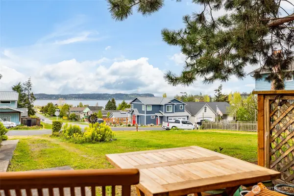 407 NE 4th Street, Coupeville, WA 98239