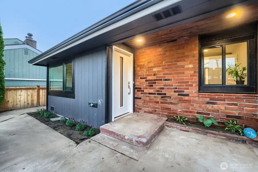 9321 Renton Avenue S, Seattle, WA 98118 - #2