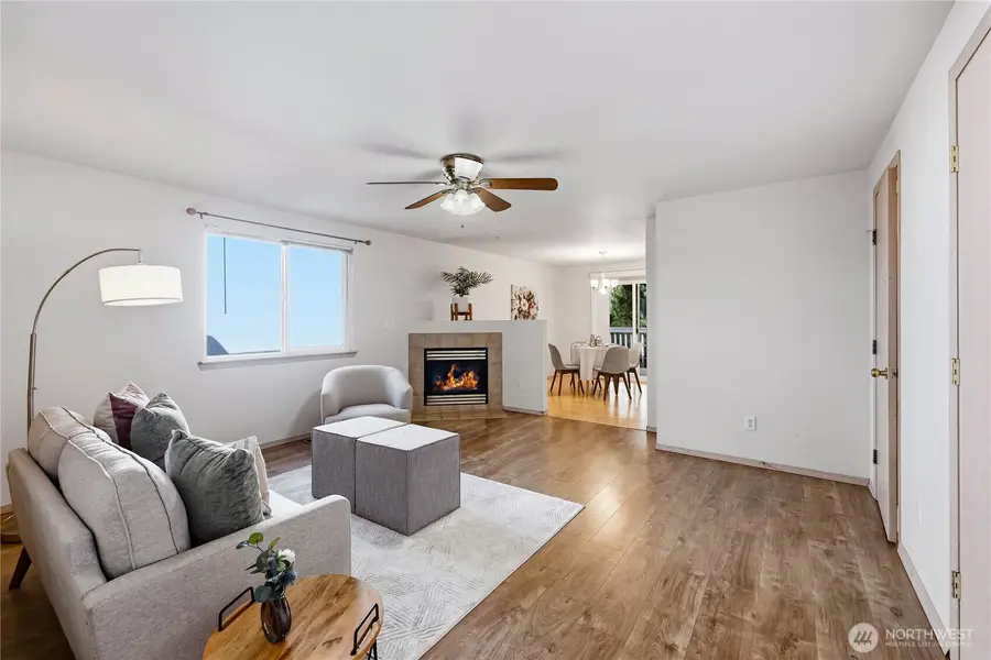 368 NW Grandstand Street, Bremerton, WA 98311 - #2