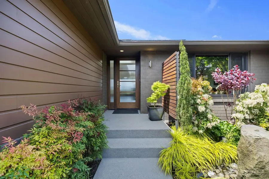 8809 42nd Avenue Sw, Seattle, WA 98136 - #3