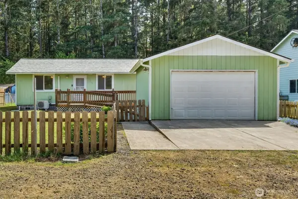 1716 194th Street, Long Beach, WA 98631