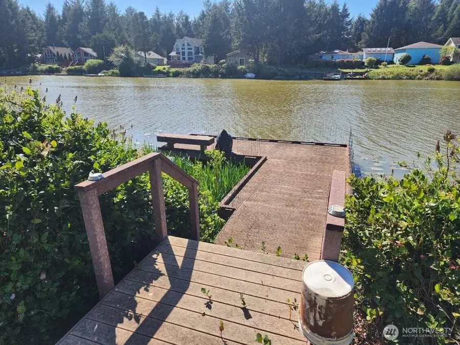 266 Overlake Street Ne #7 & 8, Ocean Shores, WA 98569 - #3