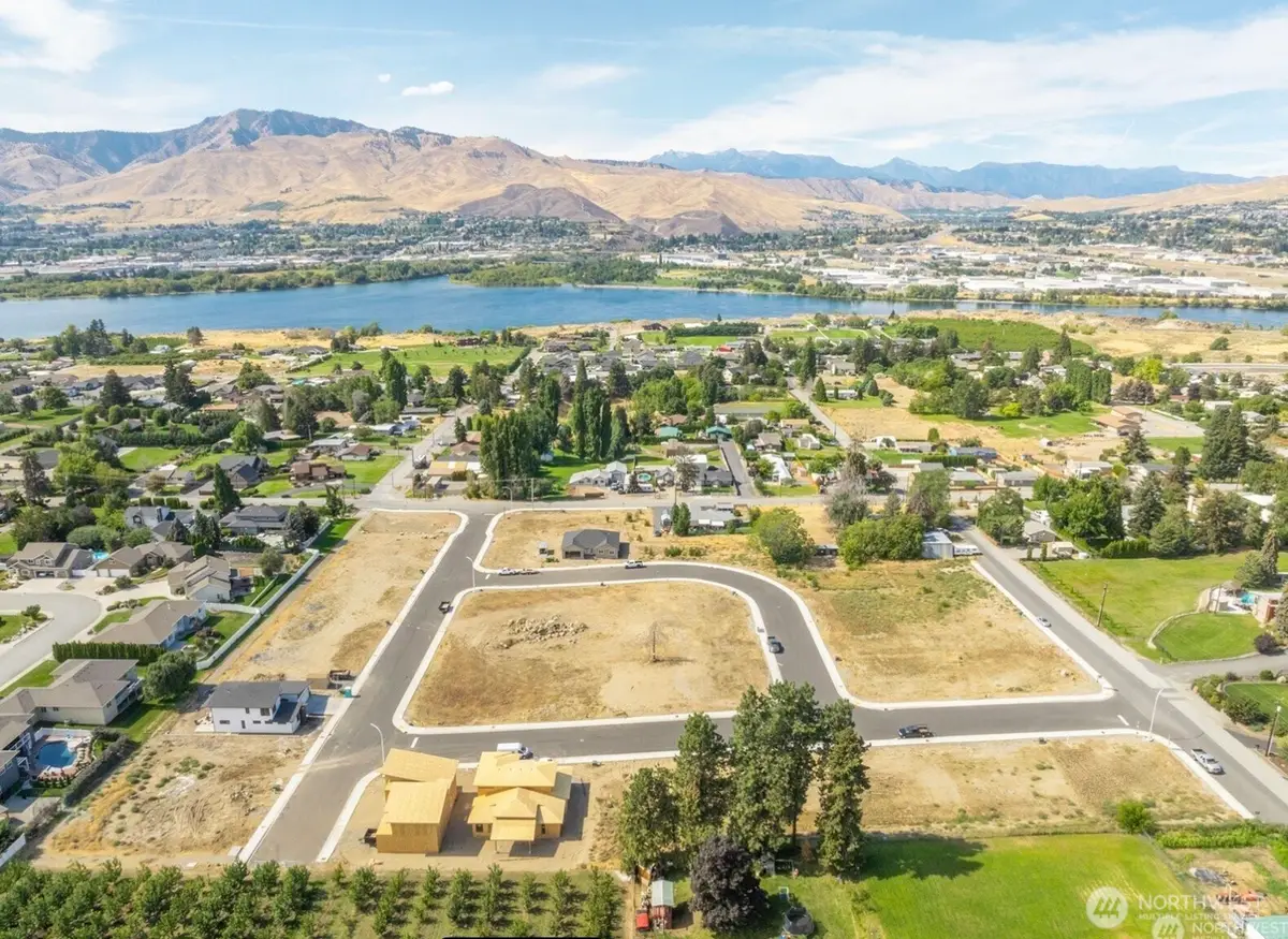 3279 NW Brianna Avenue #15, East Wenatchee, WA 98802 - #1