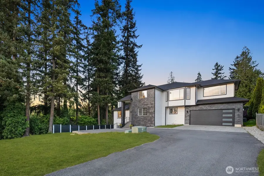902 18th Street, Mukilteo, WA 98275 - #2
