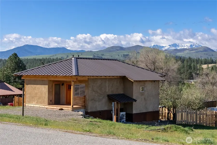 906 Lince Avenue, Winthrop, WA 98862 - #2