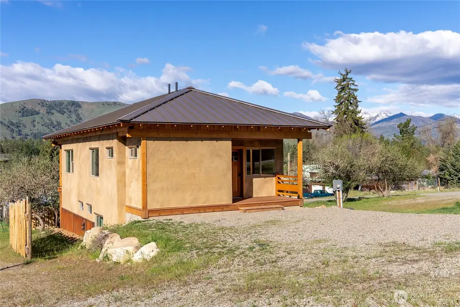 906 Lince Avenue, Winthrop, WA 98862 - #3